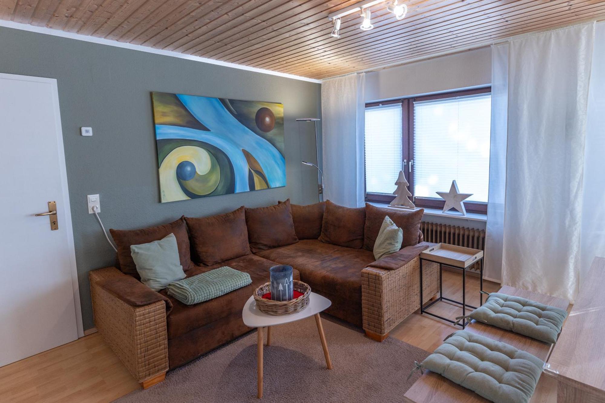 Elw, Sep. Eingang, Ueberdachte Terrasse, Naehe Backnang Apartment Althutte Exterior foto
